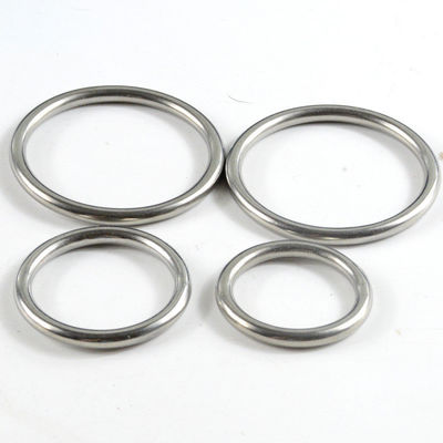 30 mm anillo redondo soldado de acero inoxidable metal O anillo con paquete peso bruto 0,024 kg